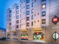 Ibis Nantes Centre Tour Bretagne Hoteles cerca de Máquinas De La Isla