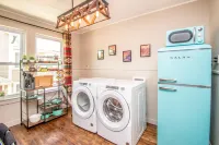 Base Camp Gorham Center - Lovely 2-Bed