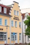 AP 6 Zimmer mit Kingsize-bett und Seeblick