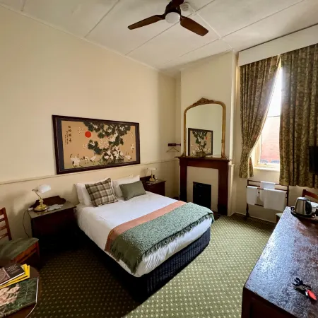American Hotel Creswick