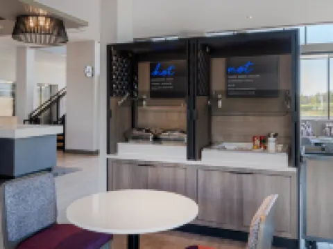 Atwell 套房堪薩斯城機場 IHG 梅酒店