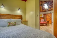 Rain Forest Paradise Ideally located betwn Hilo & Volcano National Pk 2BD/2BA