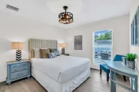 Salt Life Villa with Pool & Outdoor Dining