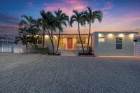 BooKey · Luxury Florida Keys Home in Paradise · Pool,Dockage, Hot Tub, Sleeps 12