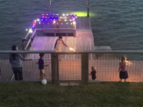 Sea Breeze Cove-waterfront-rooms with views, dock with fish