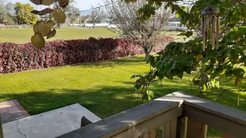 Spacious Two Bedroom Suite an Hour's Drive from Eight Ski Resorts Hotel di West Jordan