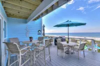 Beach at your toes, sand in your hands. Come and enjoy "Sea La Vie"