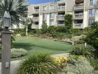 Northcoast Village Beautiful Penthouse w/ large rooftop deck and VIEWS!