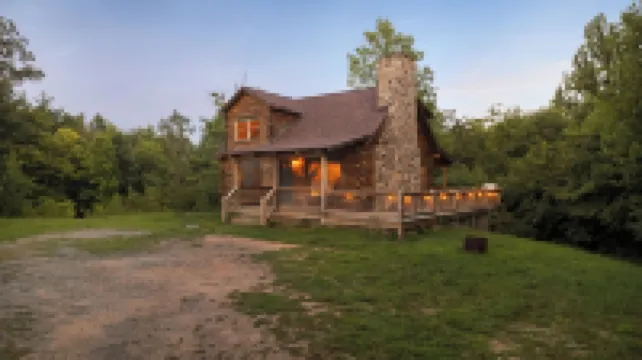 Shenandoah Mountain Majesty Log Cabin on 15 Acres - Hot Tub-1GB Fiber Internet