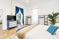 Pinot Paradise, King Bed, Located In Downtown Paso Robles