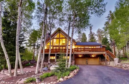 Spacious Home, 2 Living Areas, Jacuzzi Hot Tub, Mountain Views, & Close to Town! - 마운틴 뷰