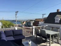 Gorgeous Luxury 2bd/2ba/2pkg Townhome with Spectacular Deck and View!!!