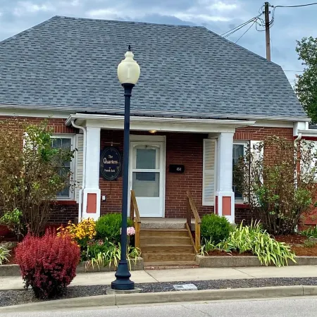 Charming,Cozy, Cottage - French Lick Quarters - Walk Casino/Resort, Pubs, Etc