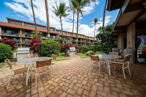 Stunning Two bedroon  Corner Oceanview condo in Kihei