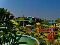 Casa Green Restaurant and Resort Hotels in Khambale