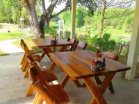 At Home Suanphung فنادق في Chom Bueng