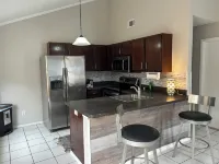 Escape to this charming villa in picturesque Palm Harbor. With 2 cozy bedrooms.