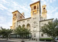 The Jefferson Hotel Hotel dekat Virginia Union University
