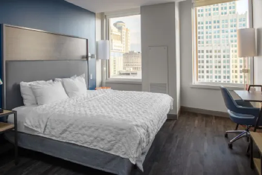 Tru 由希爾頓 - 聖路易斯市中心