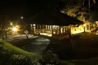 Munkudil Ayurveda Yoga Retreat - parking
