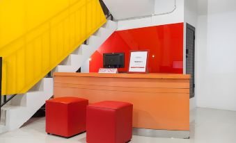 RedDoorz at K23 Rungkut Madya