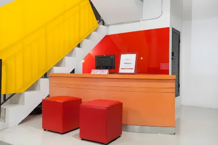 RedDoorz at K23 Rungkut Madya