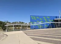 Blue Bengal Bungalow 5 mins to Downtown Jackson & 15 mins to Jackson’s Airport Hotel a Hinds County