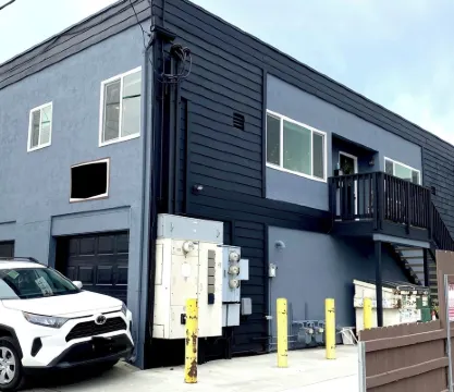 Charming 2Br AC Heater• Garage • WiFi • 5 Min Walk to Beach, Pier & Restaurants