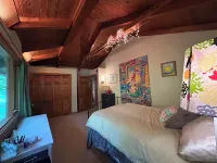 Private, 3 Acre Vashon Island Getaway with Spectacular Views - Sleeps 12! Hotels in Vashon