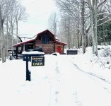 Stylish, Luxury Mountain House 10 Mins to Windham