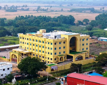 LE ROYALE PALACE Hotels in Yanam