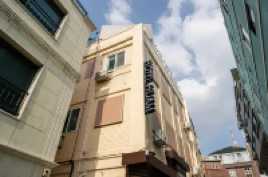 Yongsan Hotel Huam โรงแรมใกล้ภูเขานัมซาน