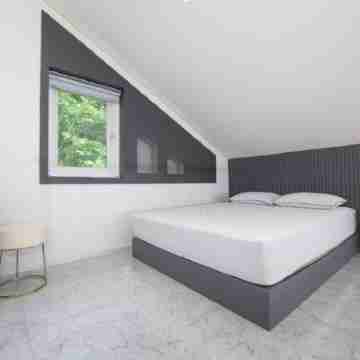 Gapyeong Chunhyang and Bangja Rooms