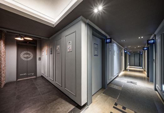 호텔러블리 깔끔한 외관