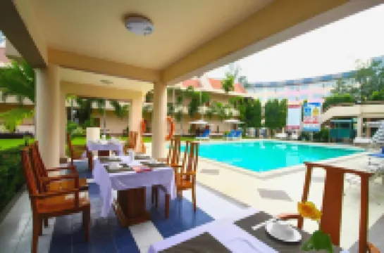 City Golf Resort Hotel