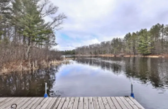 Cozy 4 BR Waterfront Retreat Near Bike Trails!  Pontoon Available! NEW LISTING