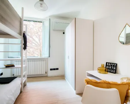 マホメインコモ - プロムナード チェルノッビオのホテル