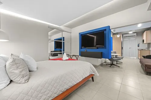 Urban Beach One-Bedroom Apartment - 4 Guests TB3