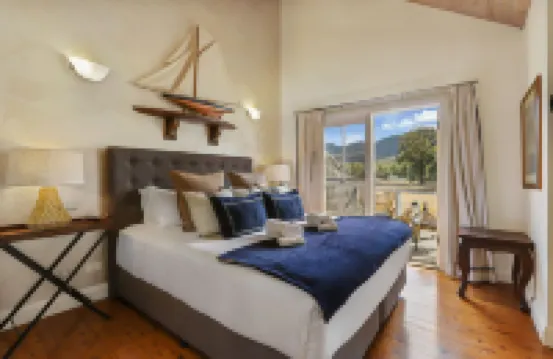 Brokenback Views Country Estate Hunter Valley Hotels in 