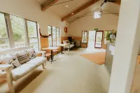 Waitomo Village Chalets Home of Kiwipaka Hotels in Te Kuiti