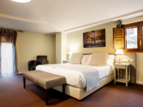 アイコニック プラザ メルカド サラマンカのホテル