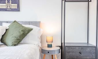 Host & Stay - Croydon Road Apartments