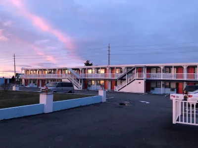 New Sea Breeze Motel Hotel di Pleasantville