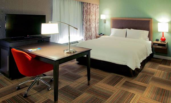 Hampton Inn and Suites Moore