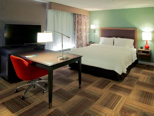 Hampton Inn and Suites Moore - Pools