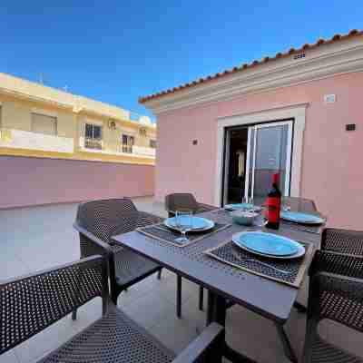 Cardeal Suites & Apartments Dining/Meeting Rooms