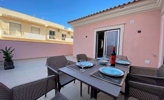Cardeal Suites & Apartments