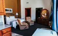 Town Hall Inn Hotels in South Lawrence