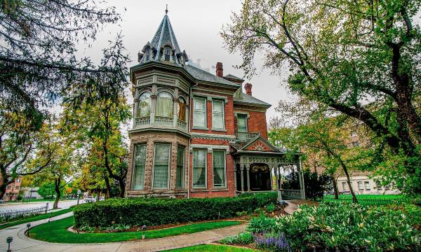 The Anniversary Inn - South Temple