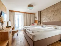 Stadthotel EGGERBRÄU Hotels in Імст
